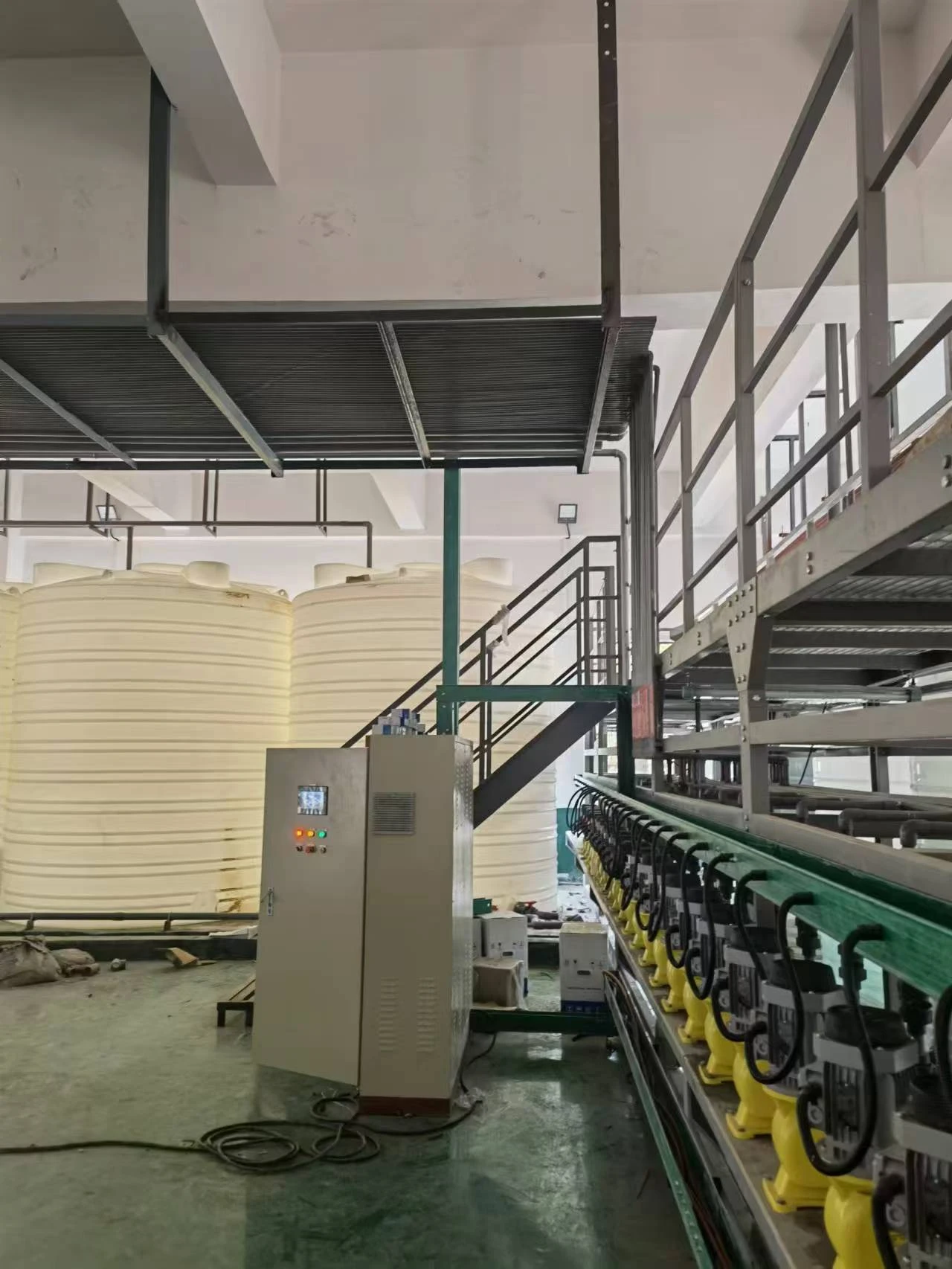 计量泵加药2.jpg 计量泵加药2.jpg